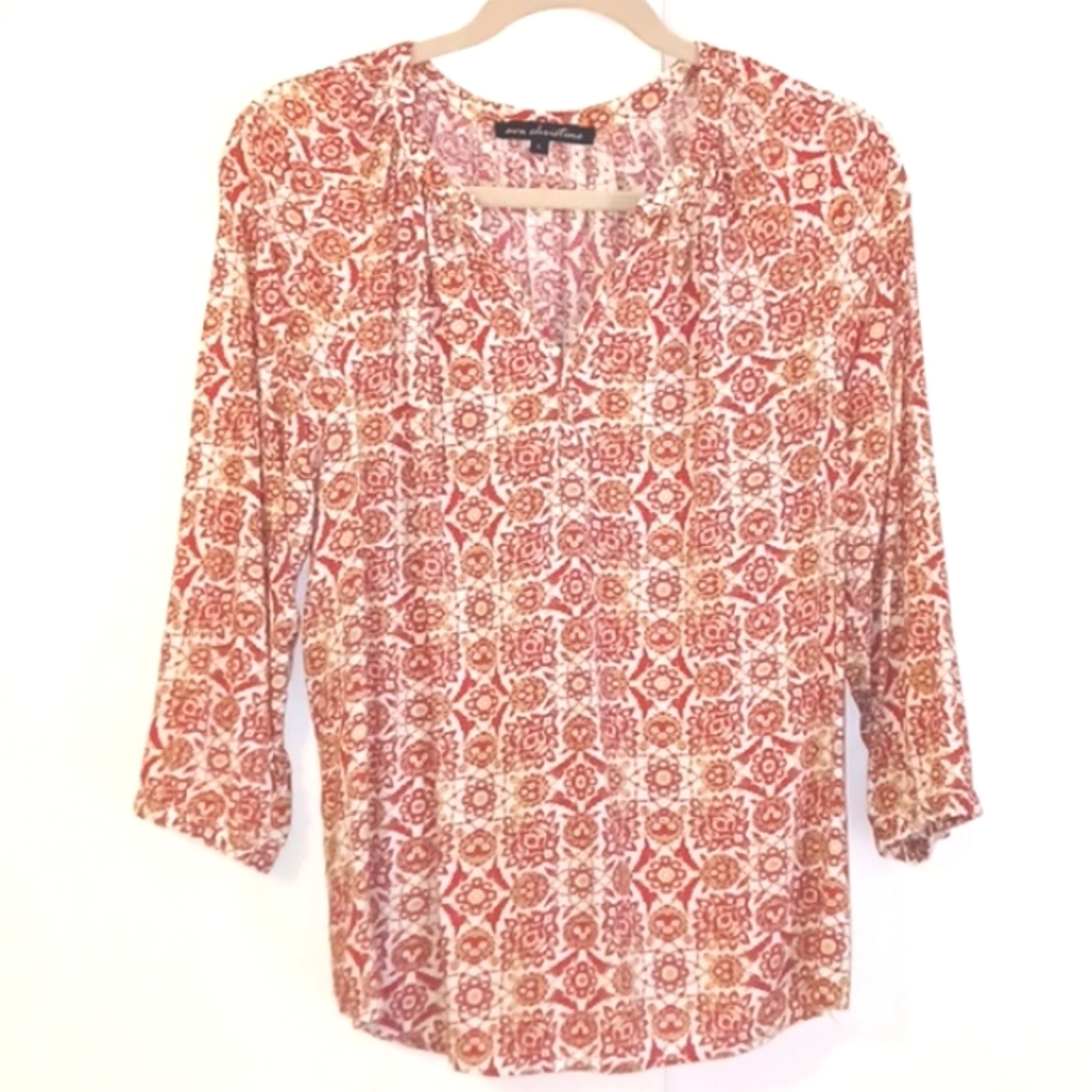 Ava Christine "Batik Design" Peasant Style Blouse in Size Large (100% Rayon)